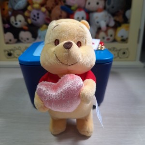 【HK disneyland】 pooh sweet heart 公仔匙扣