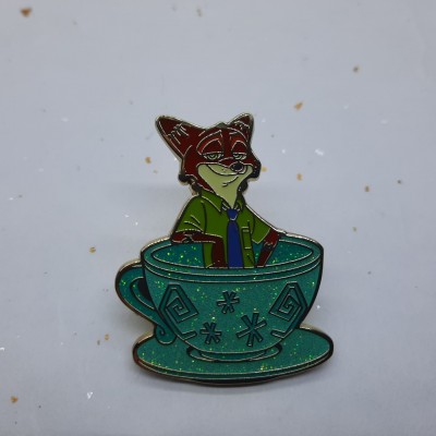 【HK disneyland】 Coffee cup pins Nick